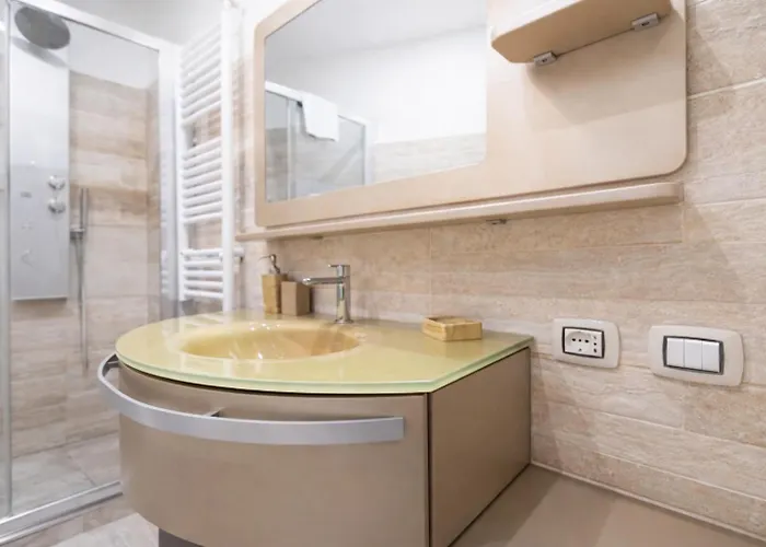 Passeggiata Di Ripetta Tevere View Spacious apartment 2 BR FOR 7 Pax